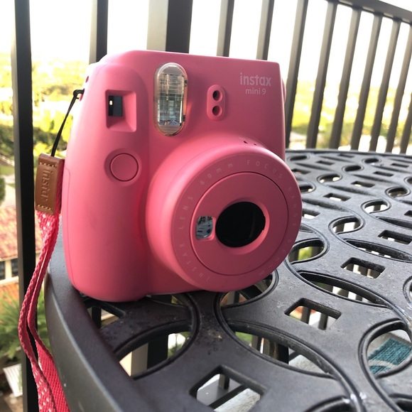 FUJIFILM Instax Mini 9 - Picture 2 of 4
